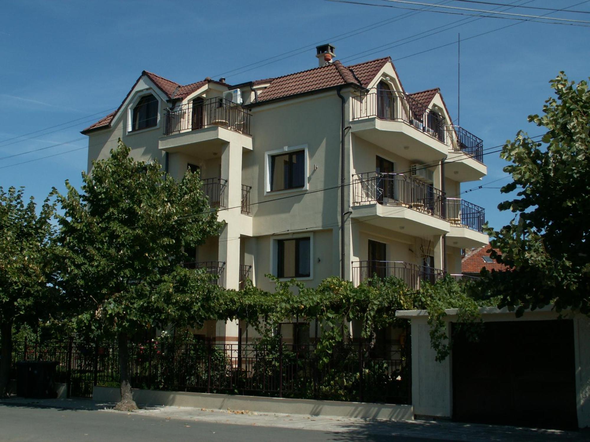 Family Hotel Bellehouse Czernomorec Zewnętrze zdjęcie